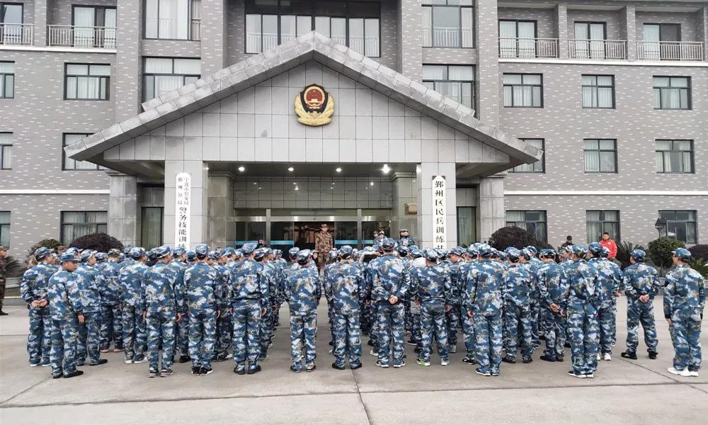 2019年度亚星国际户外拓展运动乐成举行！