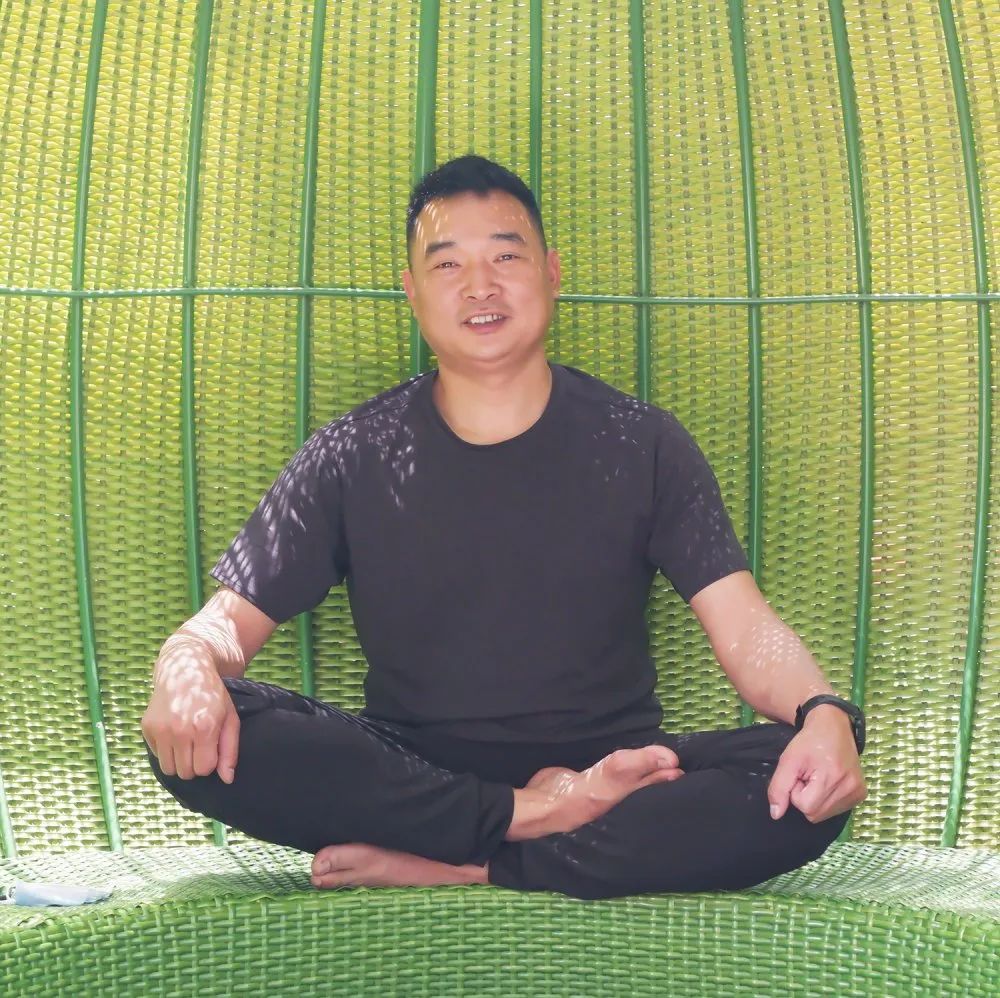 亚星国际控股集团