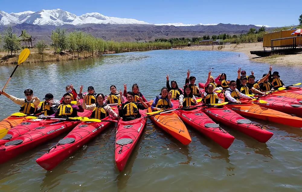 亚星国际控股记青海战区千姿湖之旅