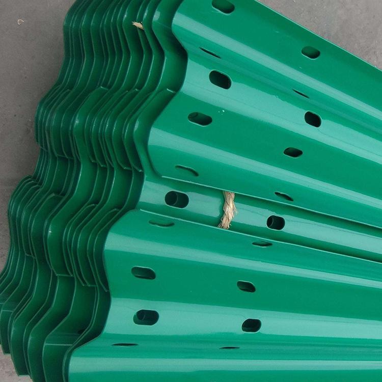 波形护栏板外貌防护有哪些步伐？